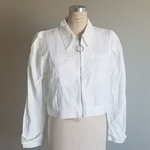 NWT NEW DANIELLE BERNSTEIN Cropped white jacket